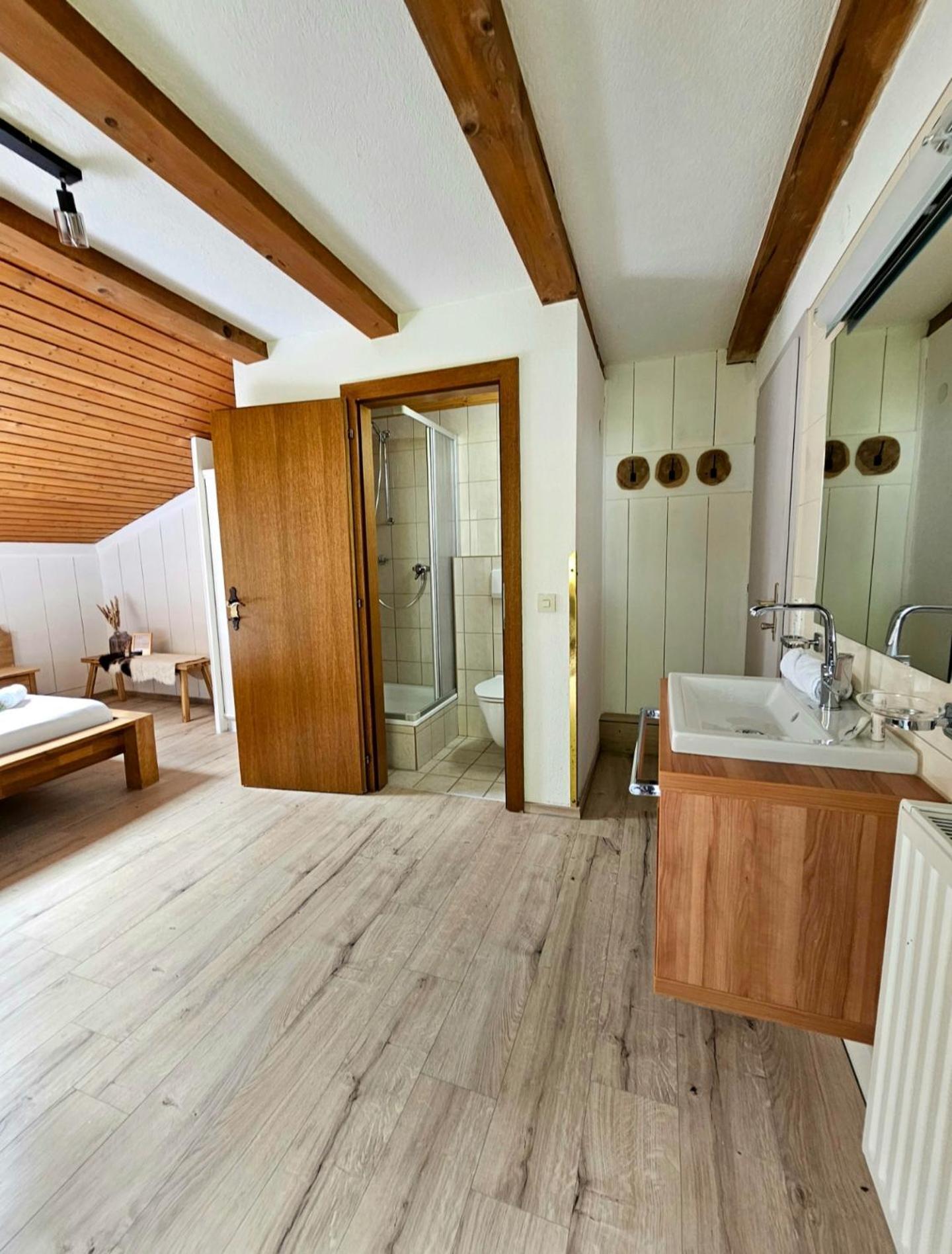 לינה וארוחת בוקר יארצנס Haus Marinus מראה חיצוני תמונה