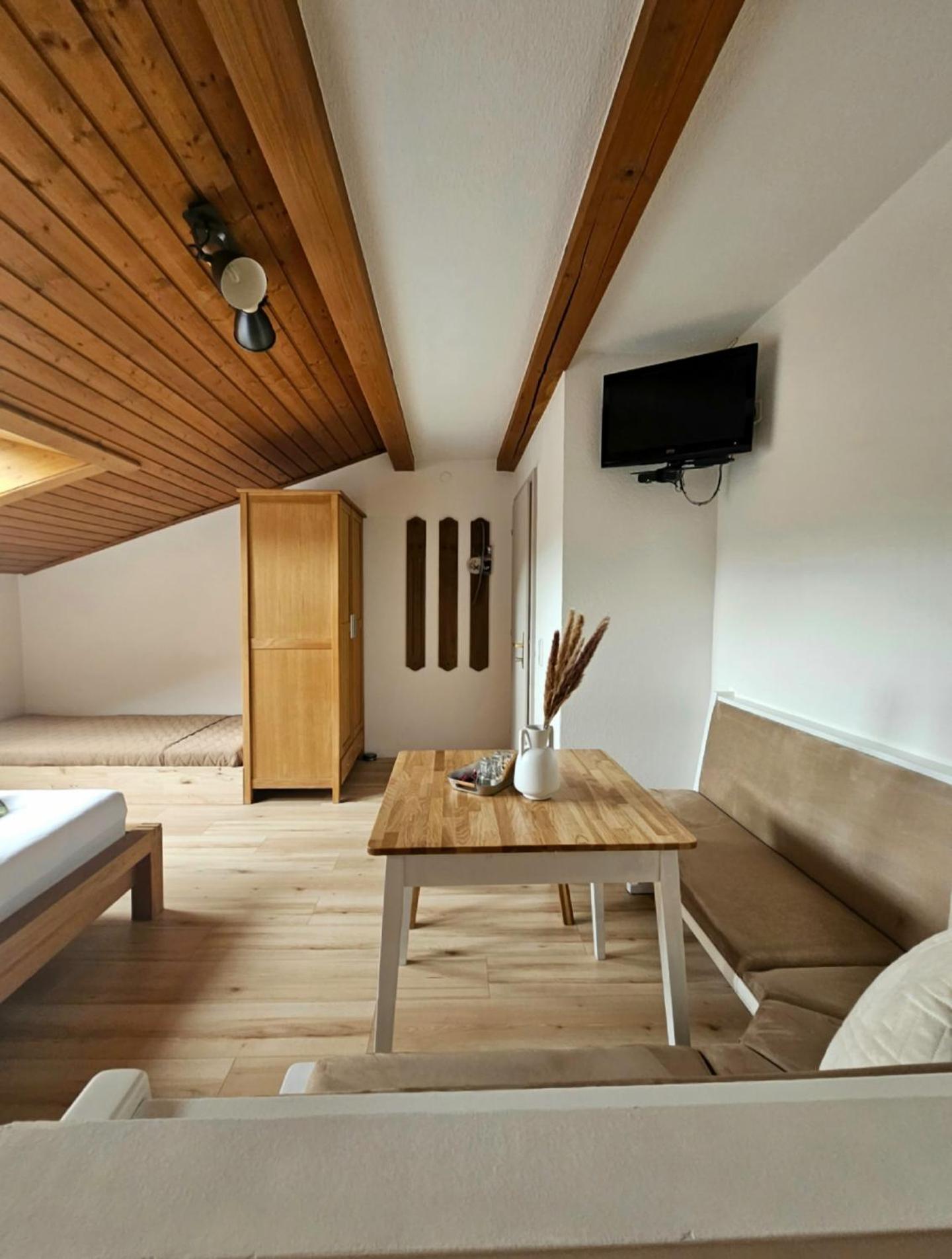 לינה וארוחת בוקר יארצנס Haus Marinus מראה חיצוני תמונה